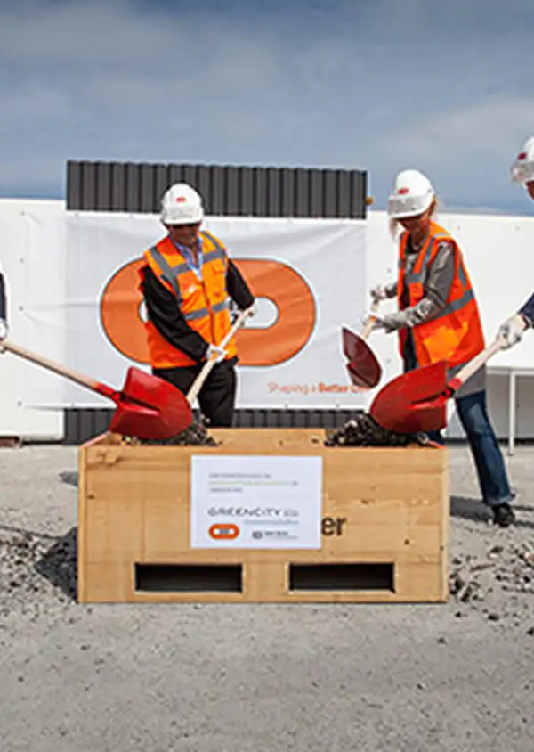 Baustart der 235 genossenschaftswohnungen in Greencity!